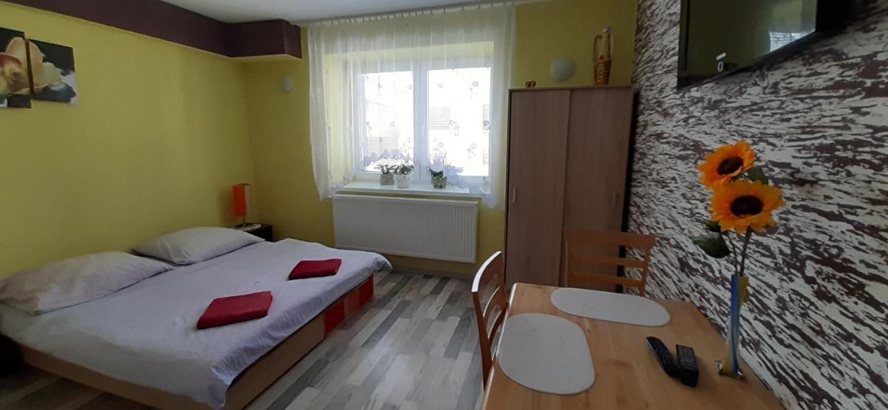 Appartement Privat Bene à Vyšné Ružbachy Chambre photo